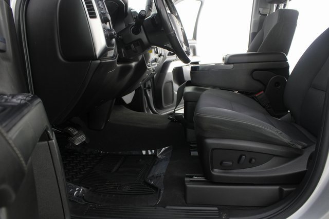 Used 2018 Chevrolet Silverado 1500 LT w/ All Star Edition image 15