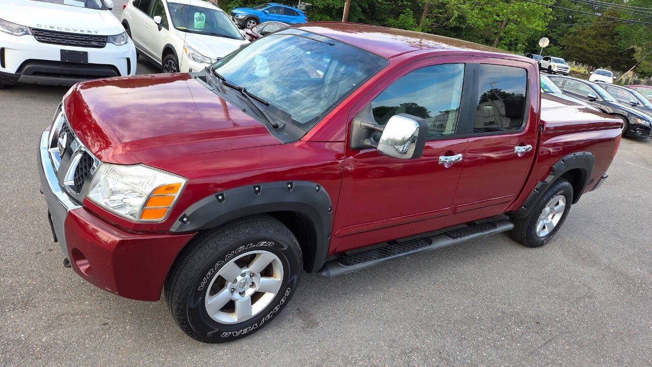 Used 2004 Nissan Titan SE w/ (Bed) Utility Bed Pkg AWD/4WD image 4