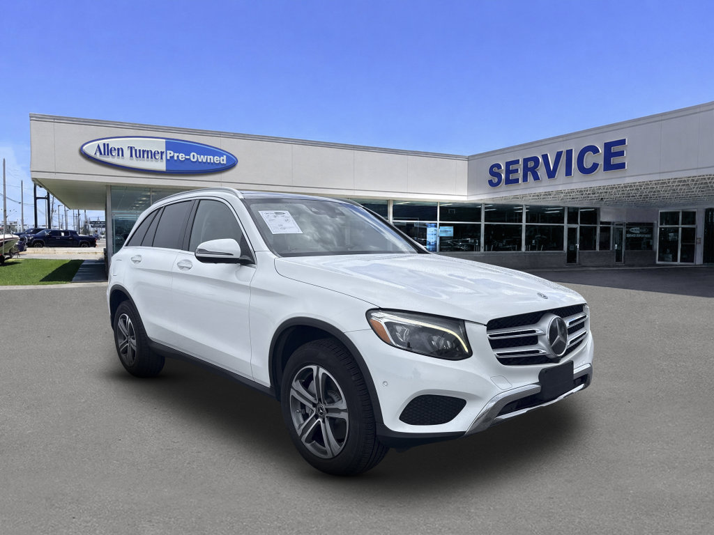 Used 2018 Mercedes-Benz GLC 300 4MATIC image 2