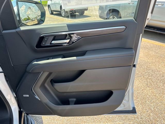 New 2025 Chevrolet Suburban Premier w/ Sun And Tow Package image 33