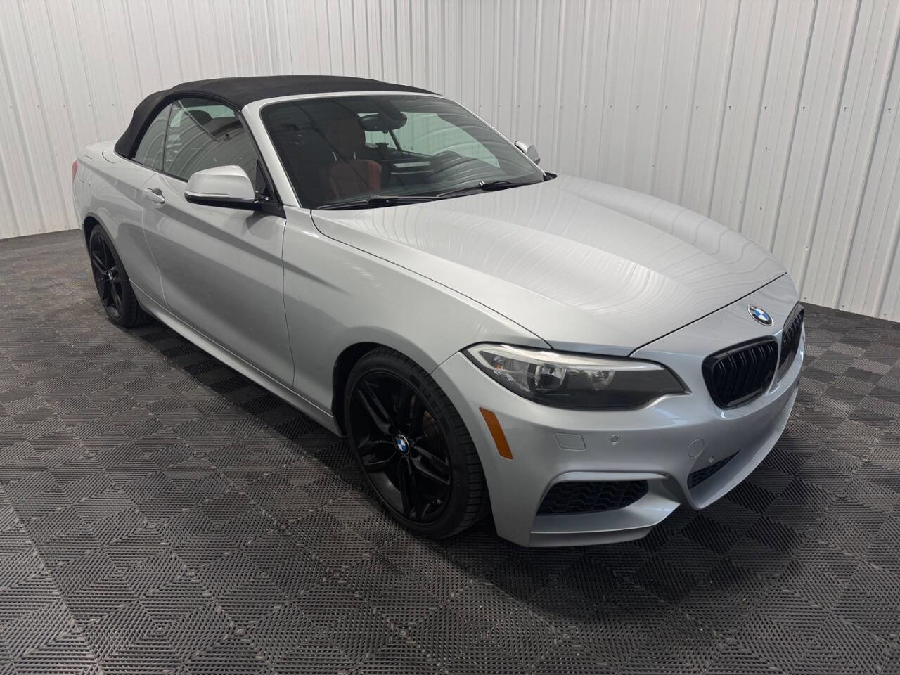Used 2016 BMW 228i xDrive Convertible image 2
