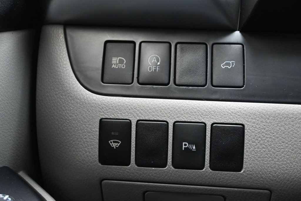 Used 2019 Toyota Highlander Limited AWD/4WD image 17