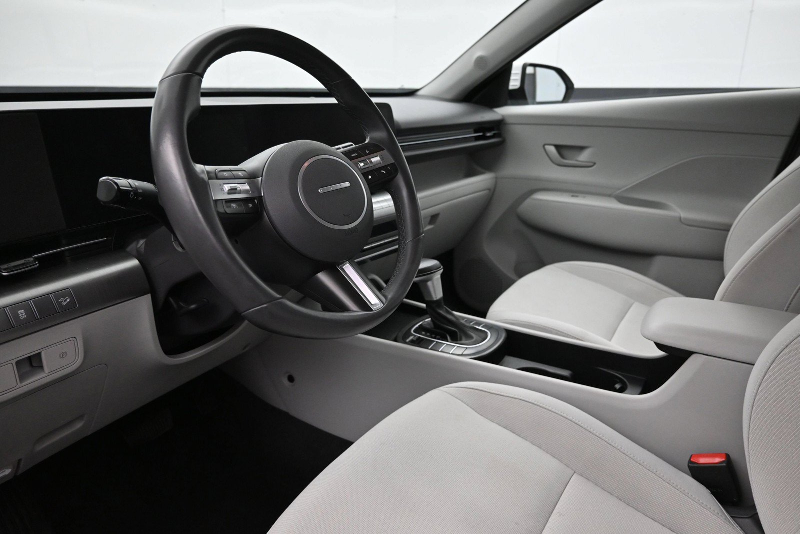 Certified 2024 Hyundai Kona SEL FWD image 10