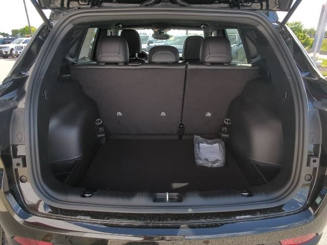 New 2026 Jeep Compass Latitude AWD/4WD image 31