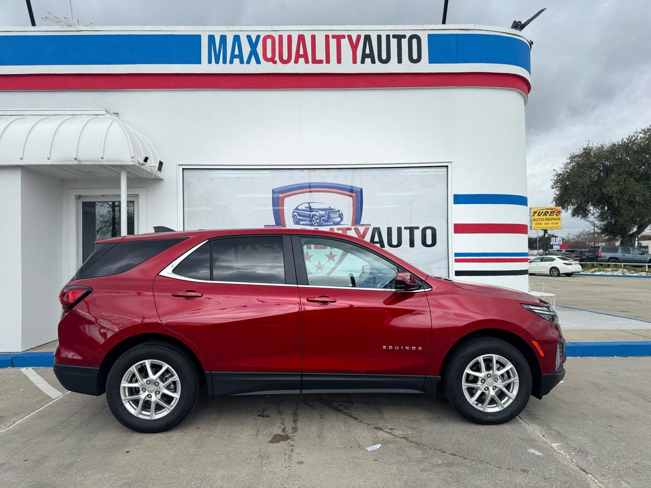 Used 2023 Chevrolet Equinox LT image 17