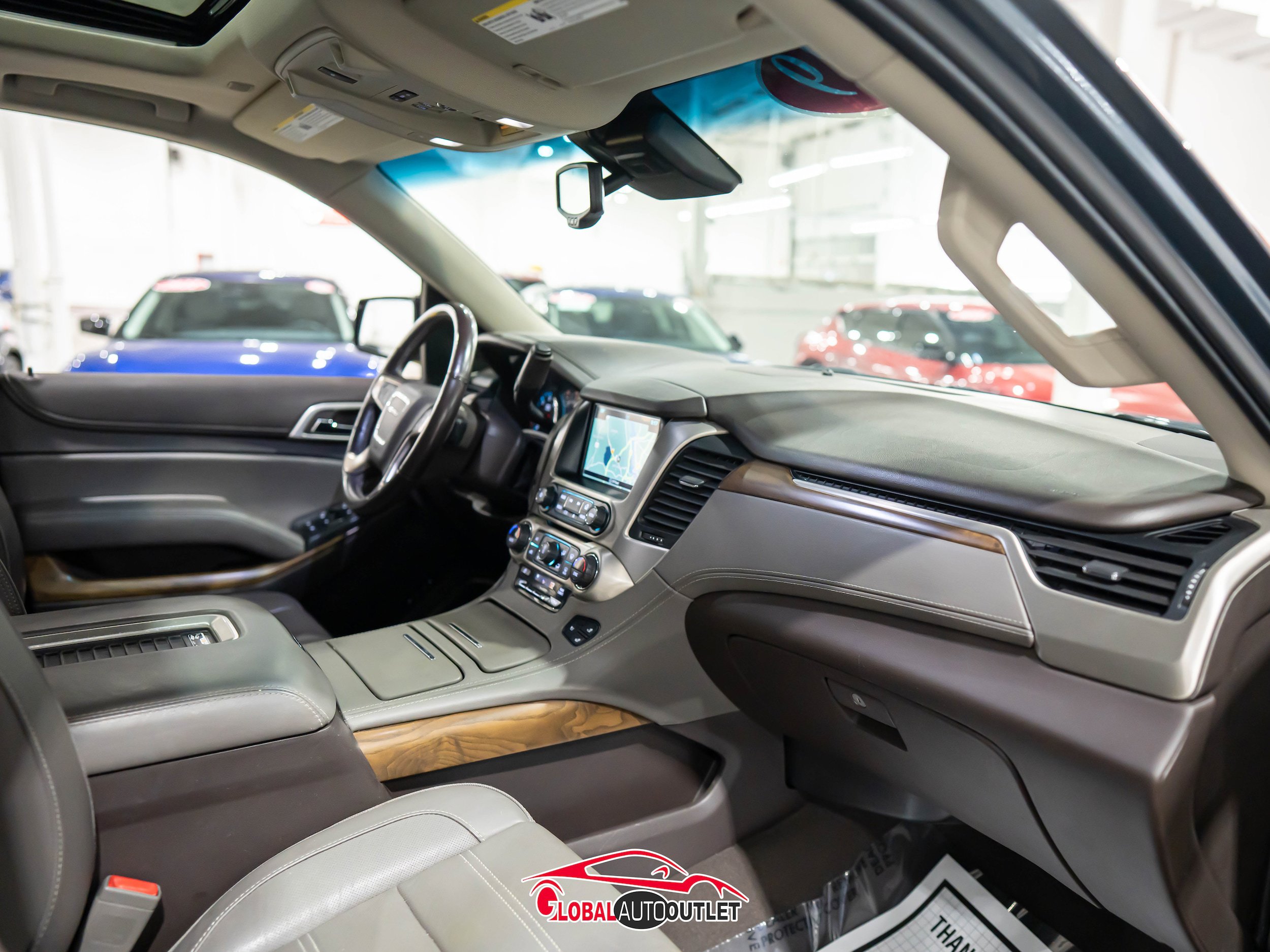 Used 2019 GMC Yukon Denali w/ Denali Ultimate Package AWD/4WD image 15