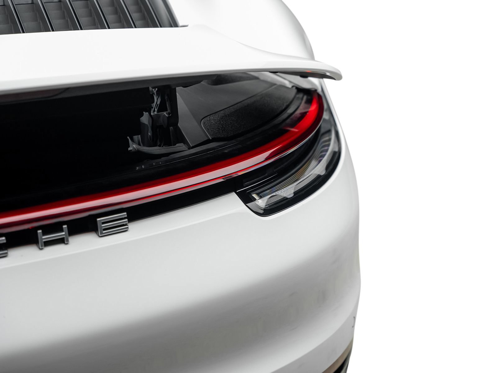 Used 2022 Porsche 911 Carrera RWD image 13