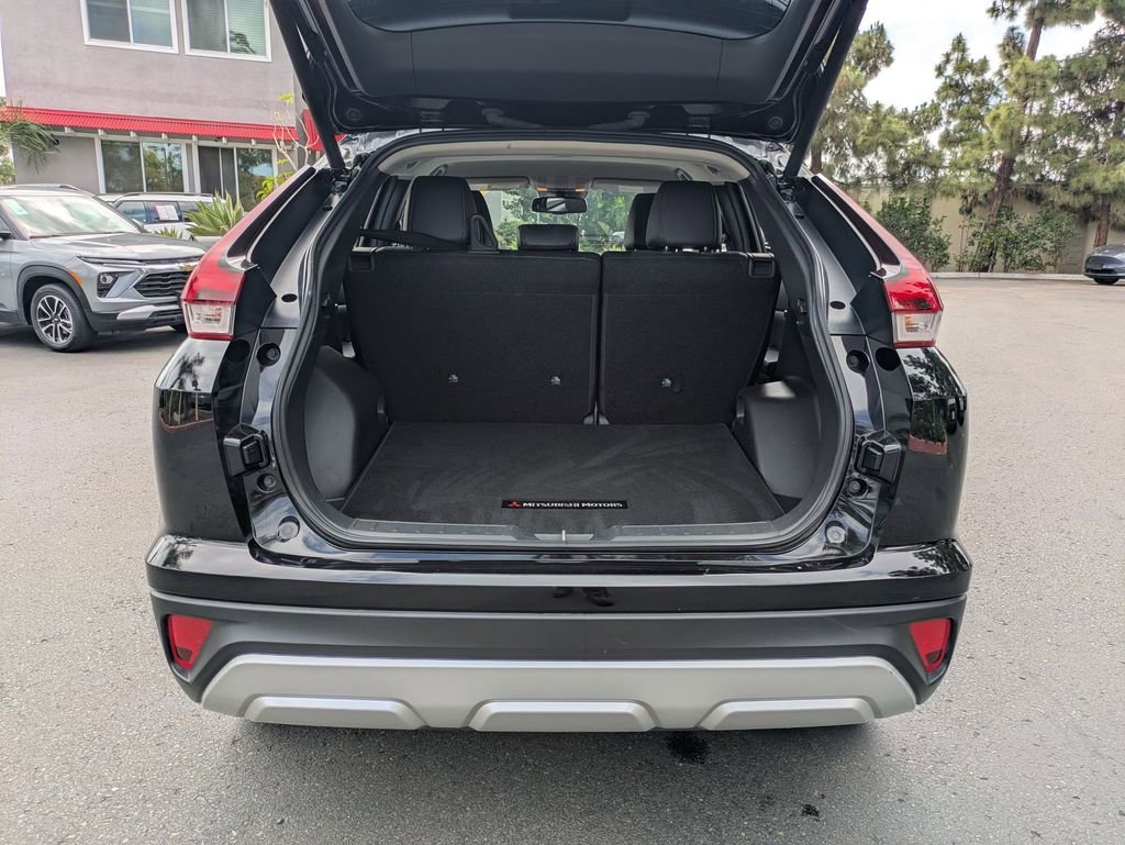 Used 2025 Mitsubishi Eclipse Cross SE AWD/4WD image 30