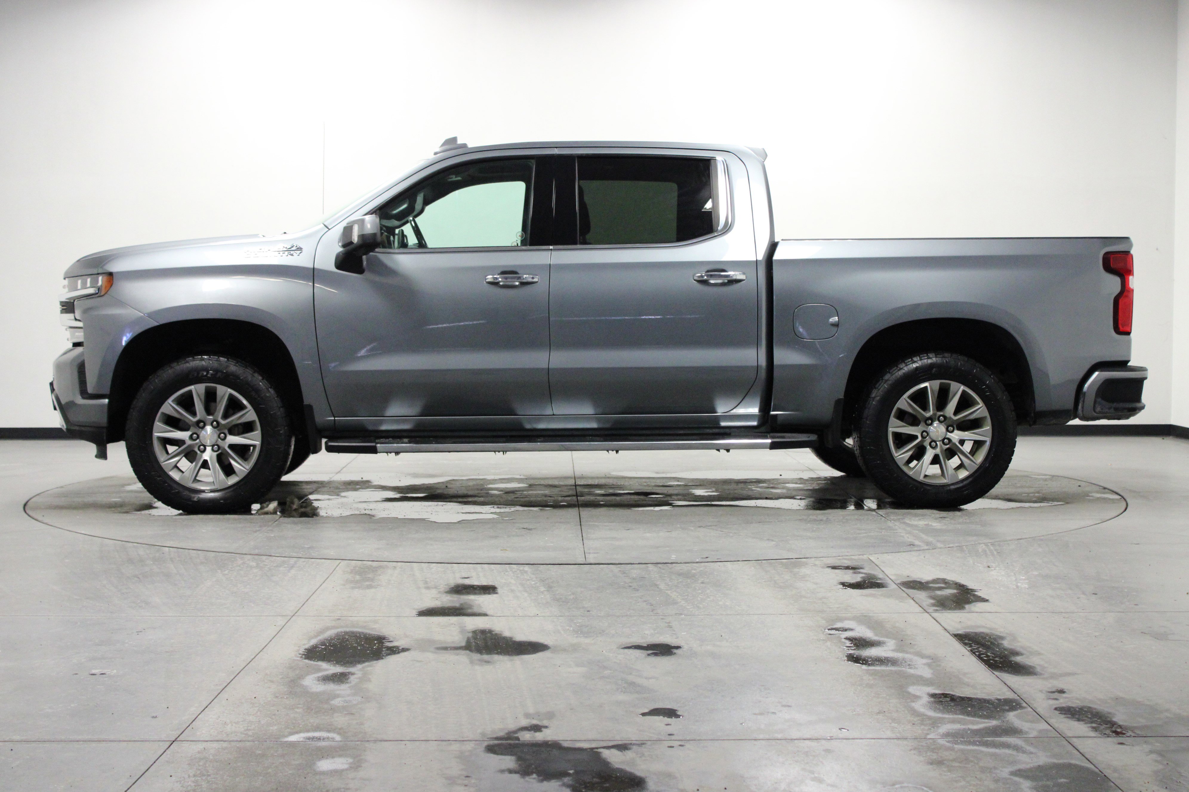 Used 2019 Chevrolet Silverado 1500 High Country image 7