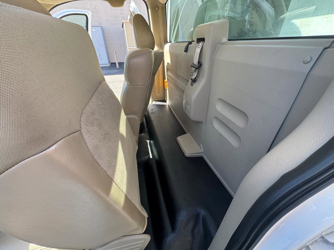 Used 2007 Ford F150 STX image 28