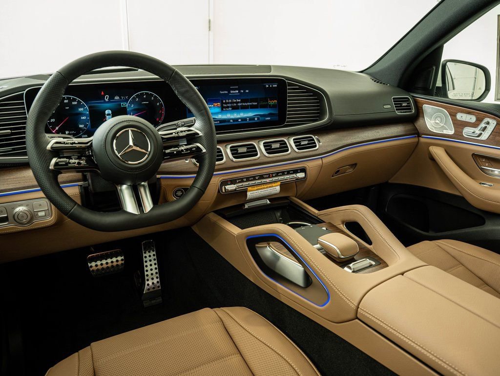 New 2026 Mercedes-Benz GLS 580 4MATIC image 5