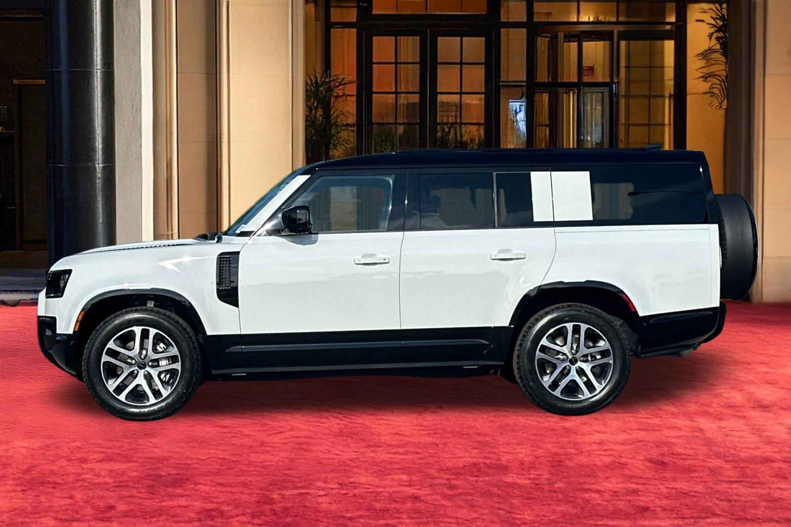 New 2026 Land Rover Defender 130 X-Dynamic SE image 3