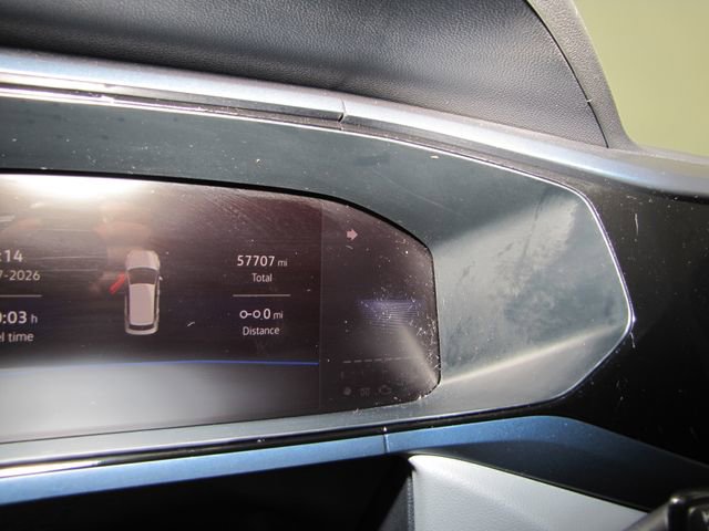 Used 2024 Volkswagen Taos SE FWD image 4
