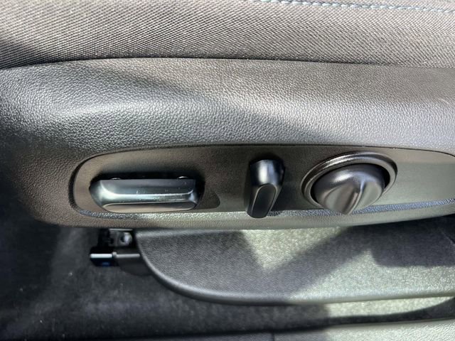 Used 2021 Chevrolet Blazer LT AWD/4WD image 19