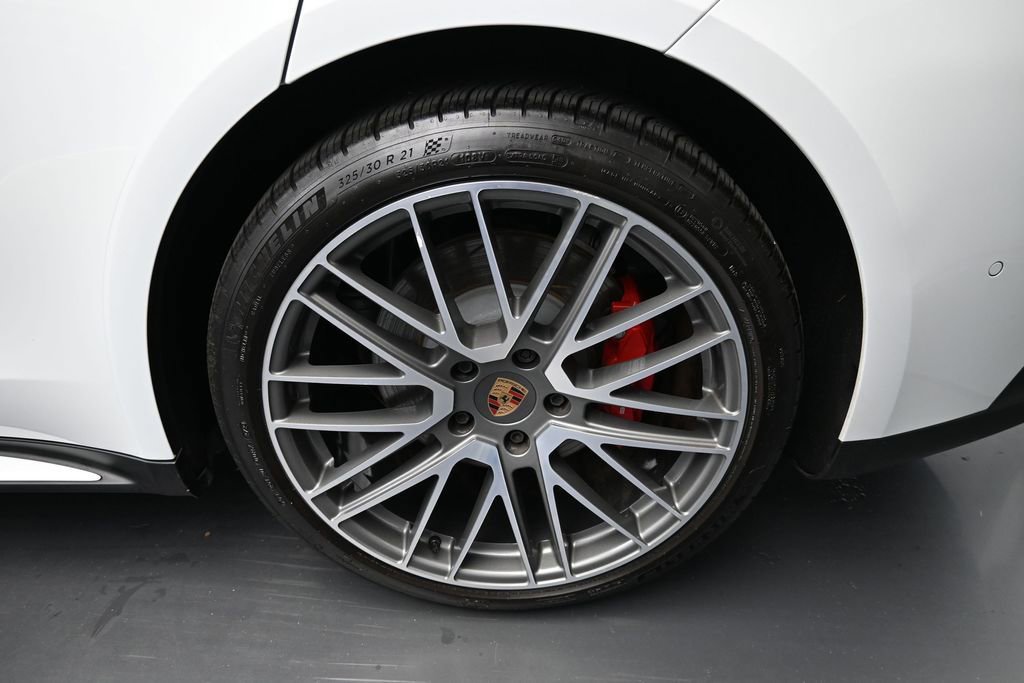 Certified 2025 Porsche Panamera 4S AWD/4WD image 9