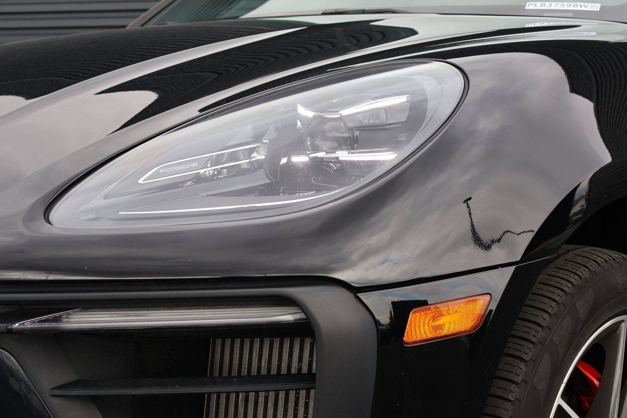 Certified 2023 Porsche Macan S image 13