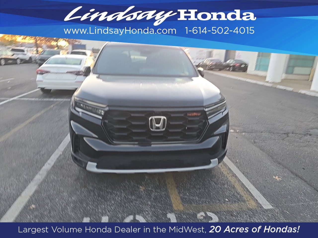Used 2023 Honda Pilot TrailSport image 2