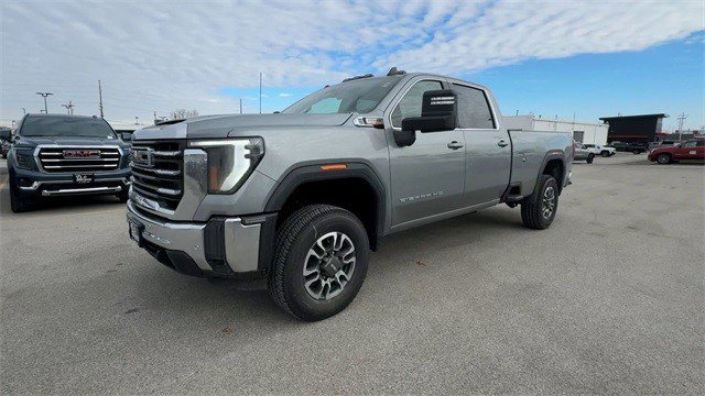 New 2026 GMC Sierra 3500 SLE w/ SLE Value Package image 4