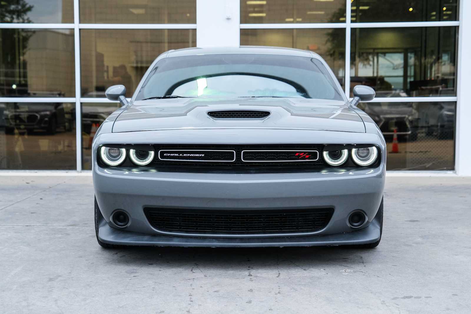 Used 2023 Dodge Challenger R/T RWD image 2