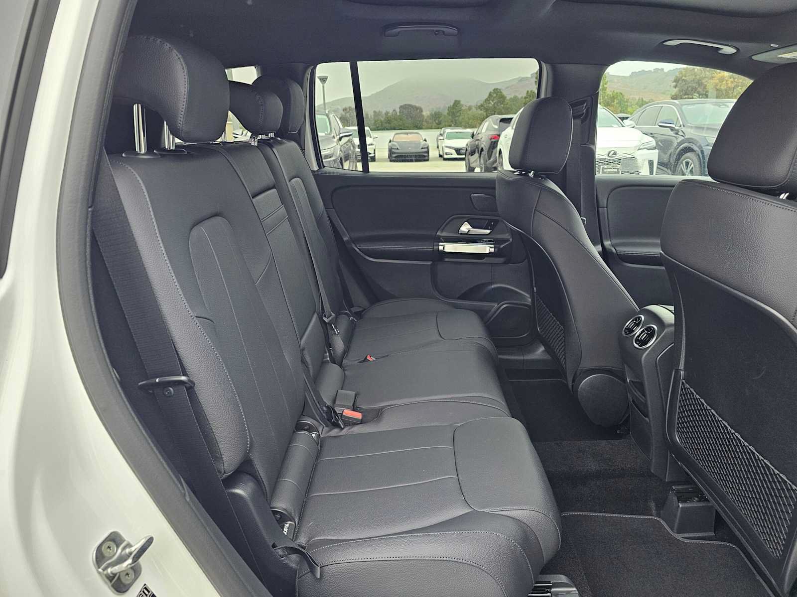 New 2026 Mercedes-Benz GLB 250 image 12