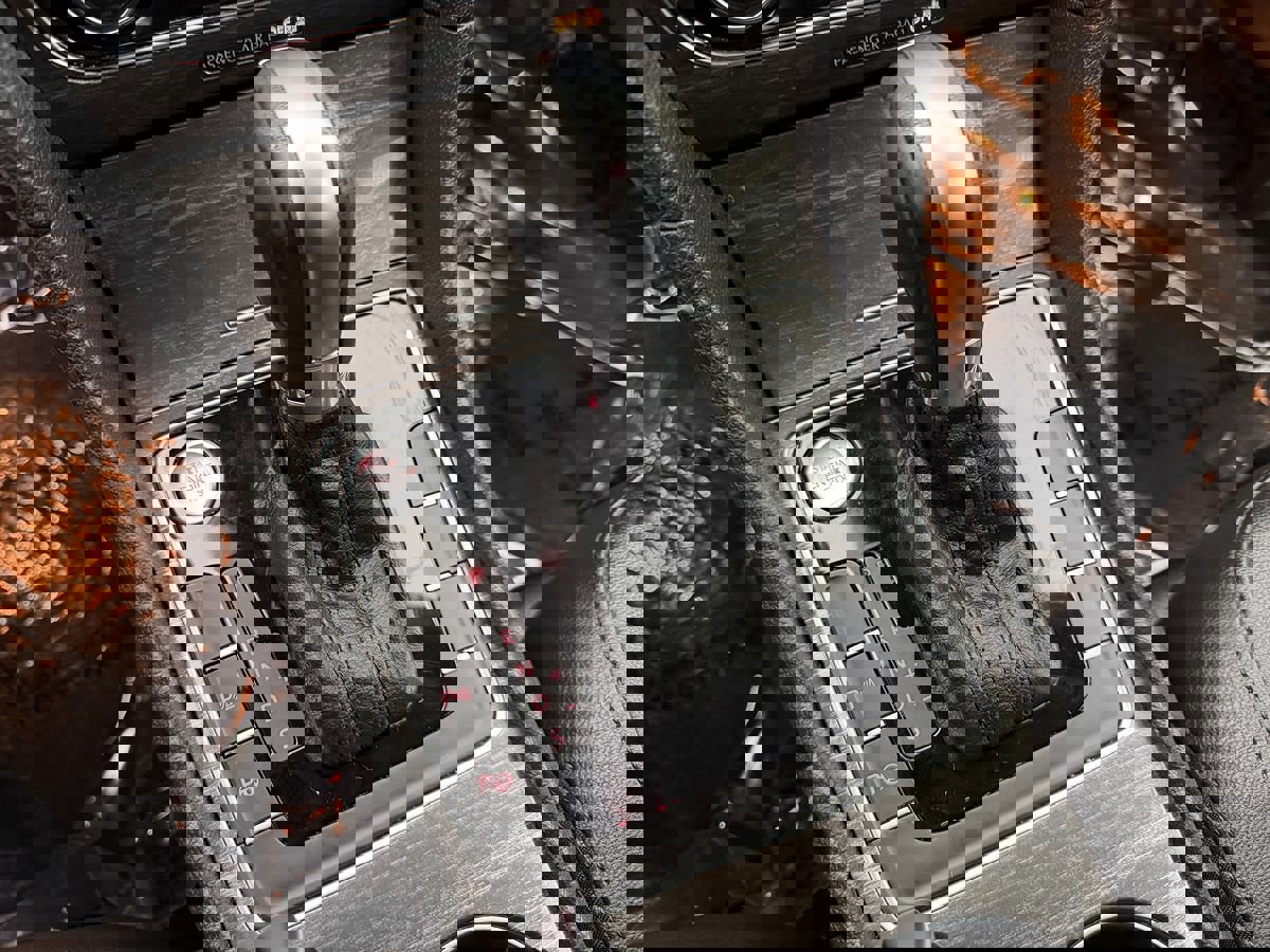 Used 2016 Volkswagen Passat 1.8T SEL Premium image 21