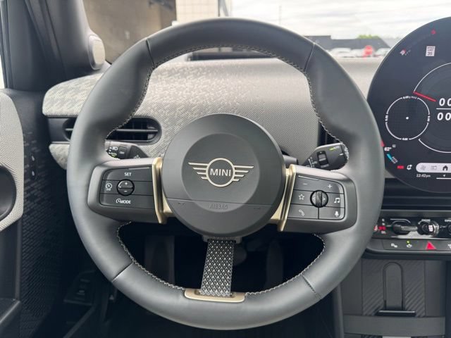 Used 2026 MINI Cooper S FWD image 18