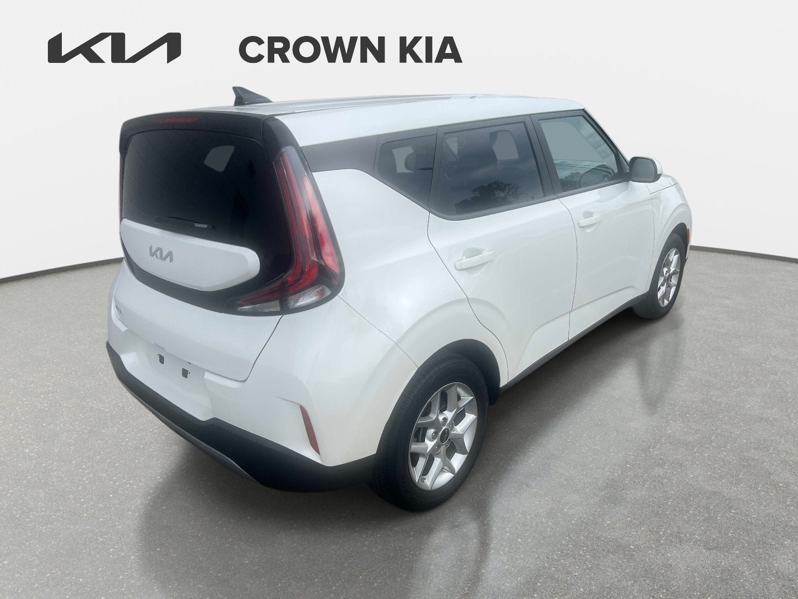 Certified 2025 Kia Soul LX w/ LX Technology Package FWD image 5