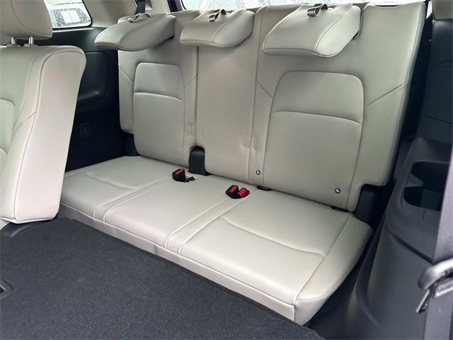 New 2025 Nissan Pathfinder SL image 18