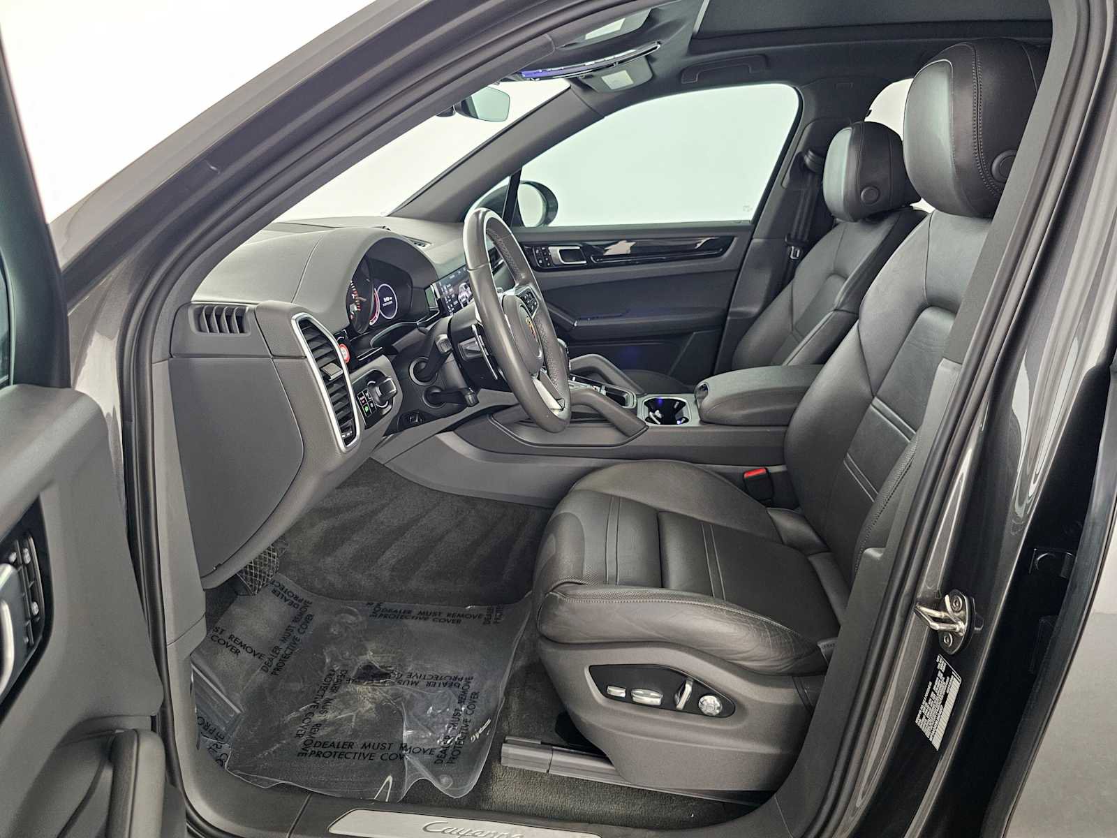 Used 2020 Porsche Cayenne image 20