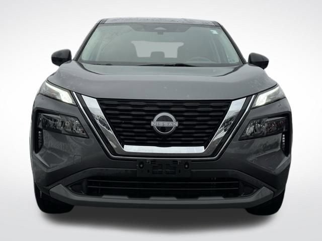 Used 2023 Nissan Rogue S image 3