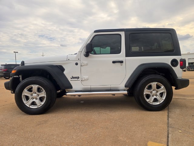 Used 2023 Jeep Wrangler Sport AWD/4WD image 6