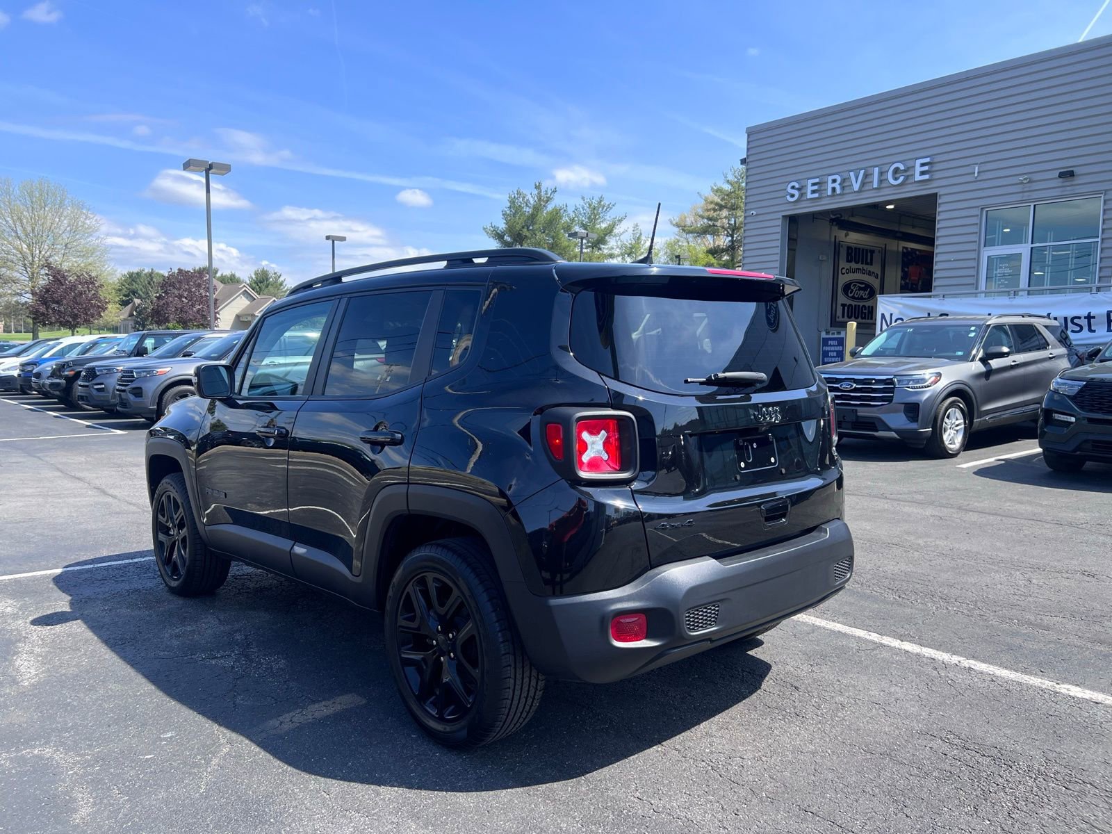 Used 2023 Jeep Renegade Altitude AWD/4WD image 6