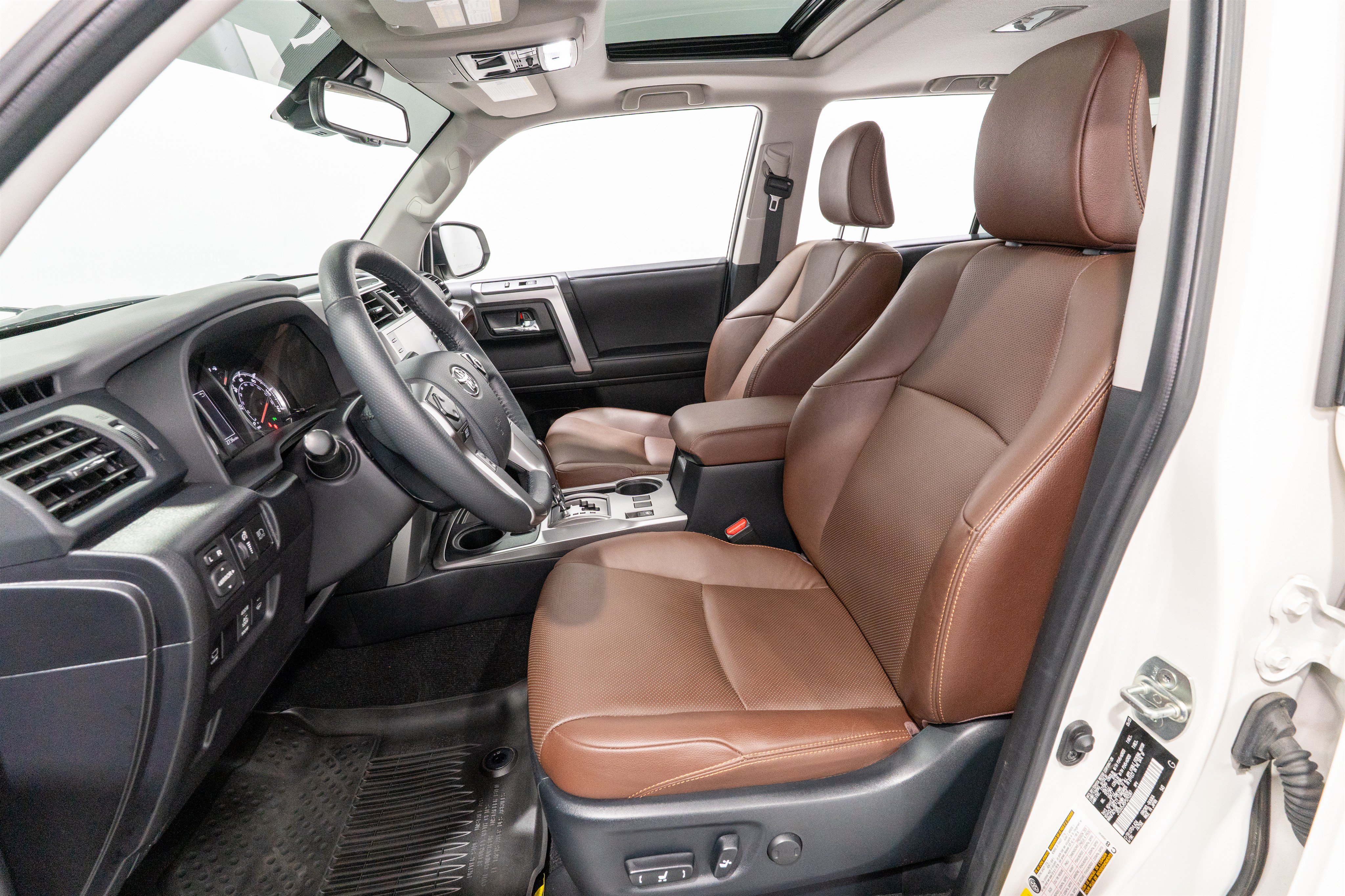Used 2023 Toyota 4Runner Limited RWD image 16