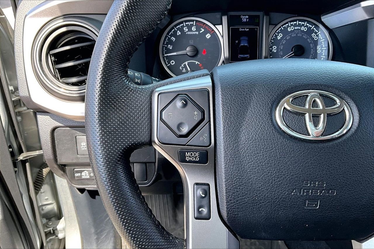 Used 2022 Toyota Tacoma SR5 image 10