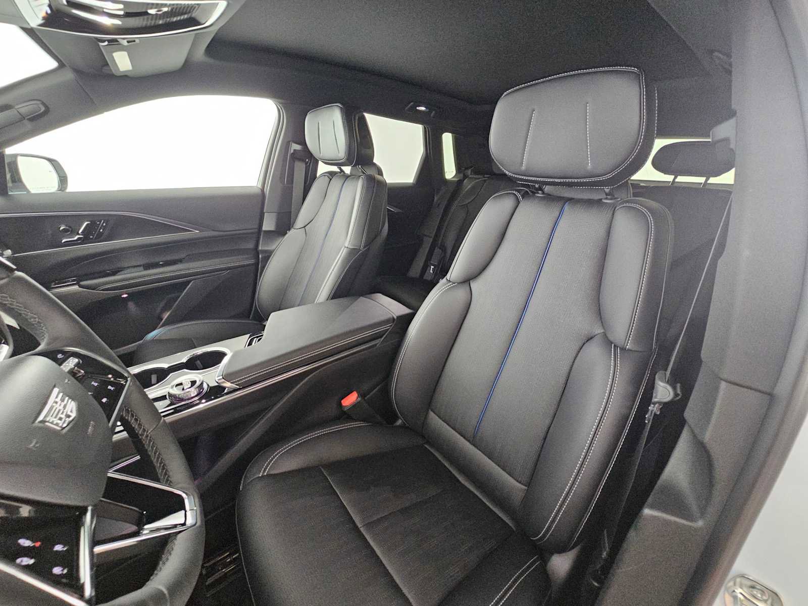New 2026 Cadillac Lyriq Sport image 21