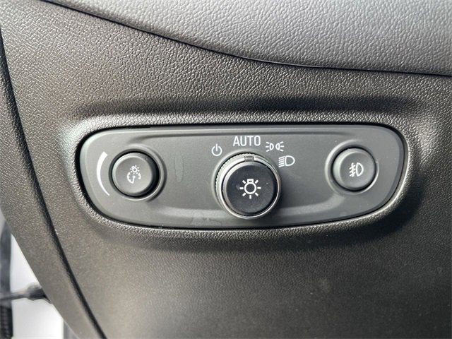 Used 2021 Chevrolet Equinox Premier image 17