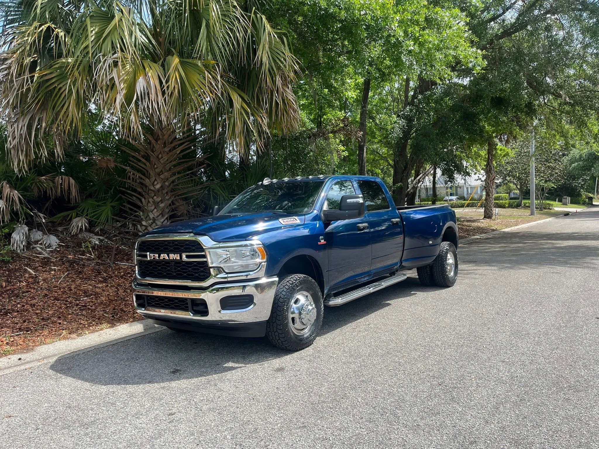 Used 2024 RAM 3500 Tradesman w/ Chrome Appearance Group image 5