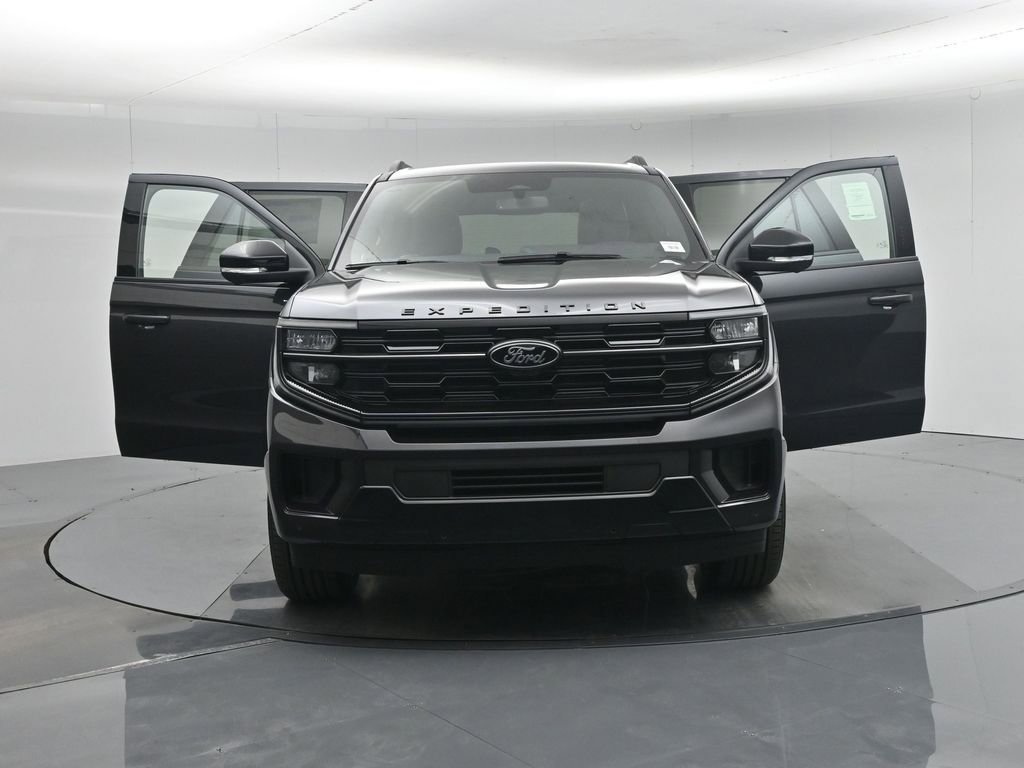 New 2026 Ford Expedition Platinum w/ Stealth Performance Package image 35