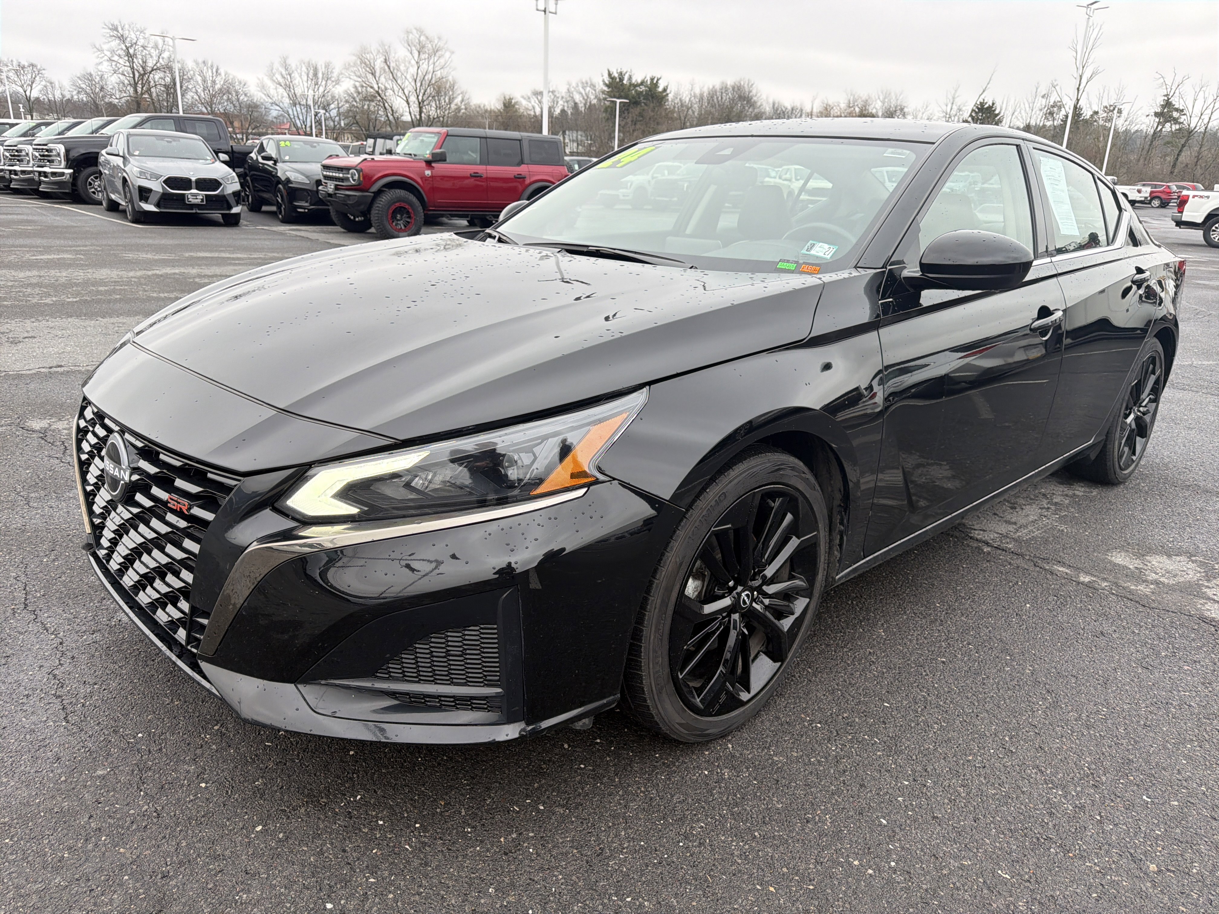 Used 2024 Nissan Altima 2.5 SR FWD image 8