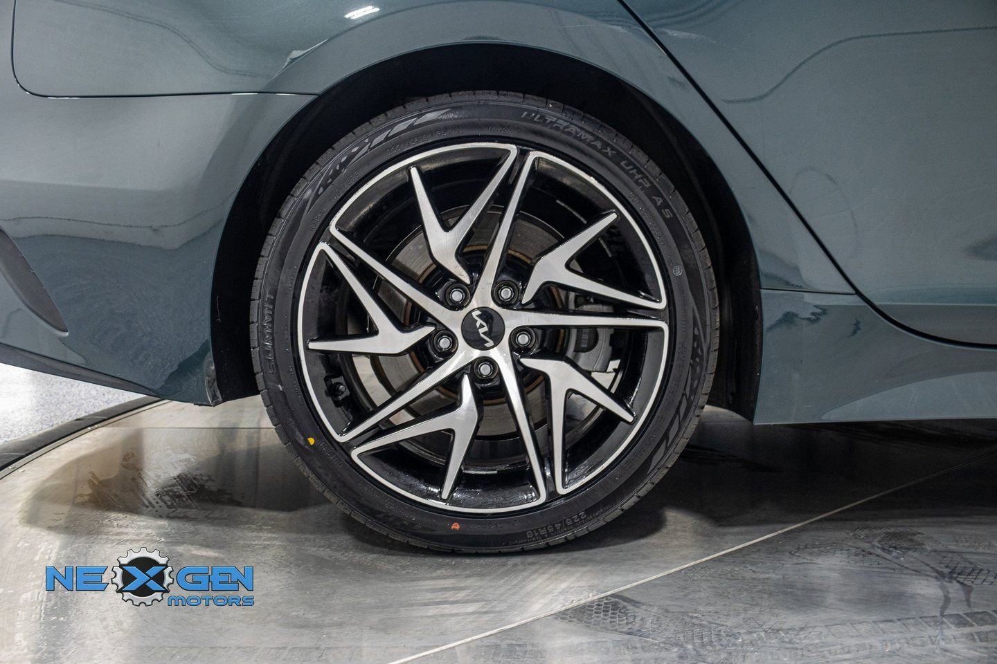 Used 2023 Kia Stinger GT-Line w/ Sun & Sound Package AWD/4WD image 45