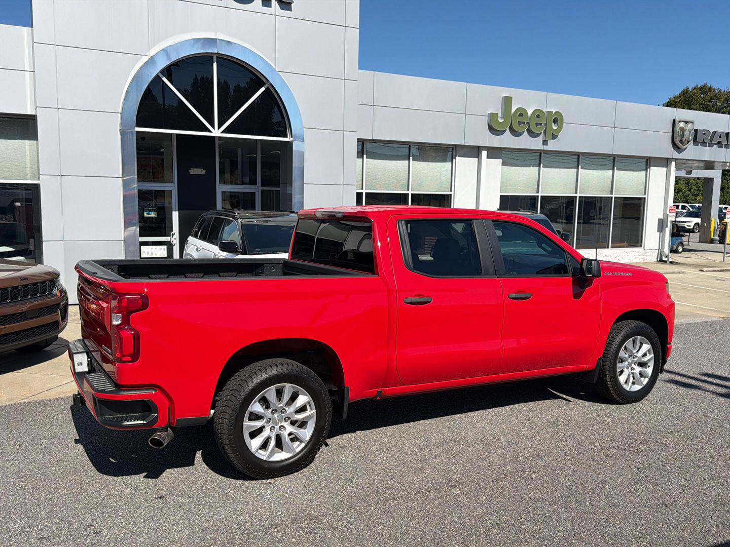 Used 2021 Chevrolet Silverado 1500 Custom RWD image 13