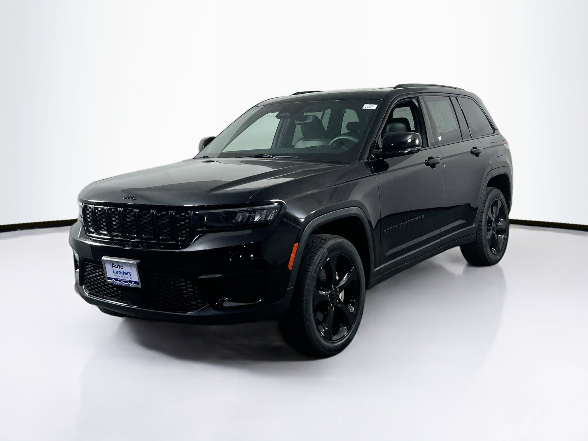 Used 2023 Jeep Grand Cherokee Altitude image 1