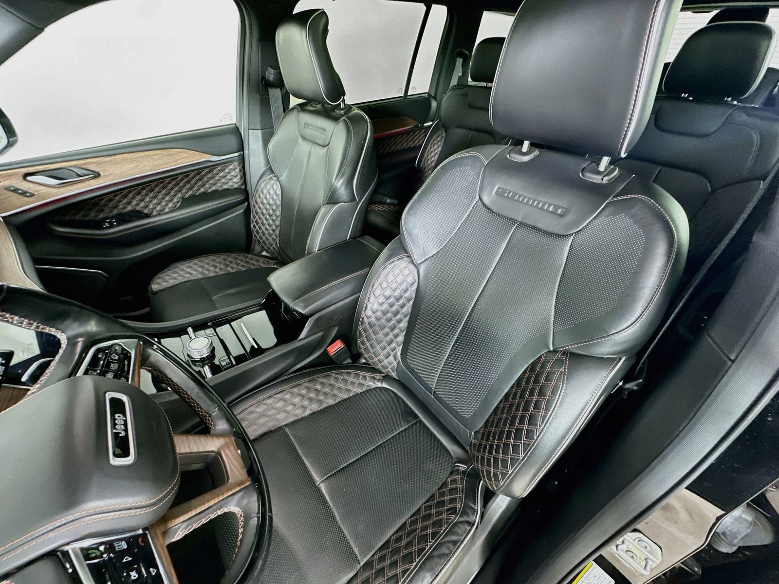 Used 2021 Jeep Grand Cherokee L Summit w/ Advanced Protech Group IV AWD/4WD image 33
