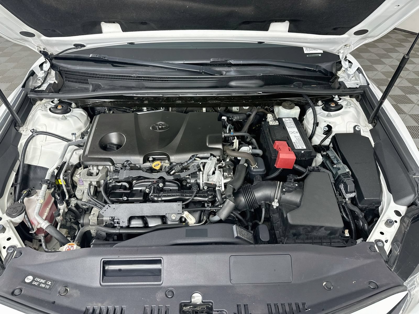 Used 2019 Toyota Camry LE FWD image 28