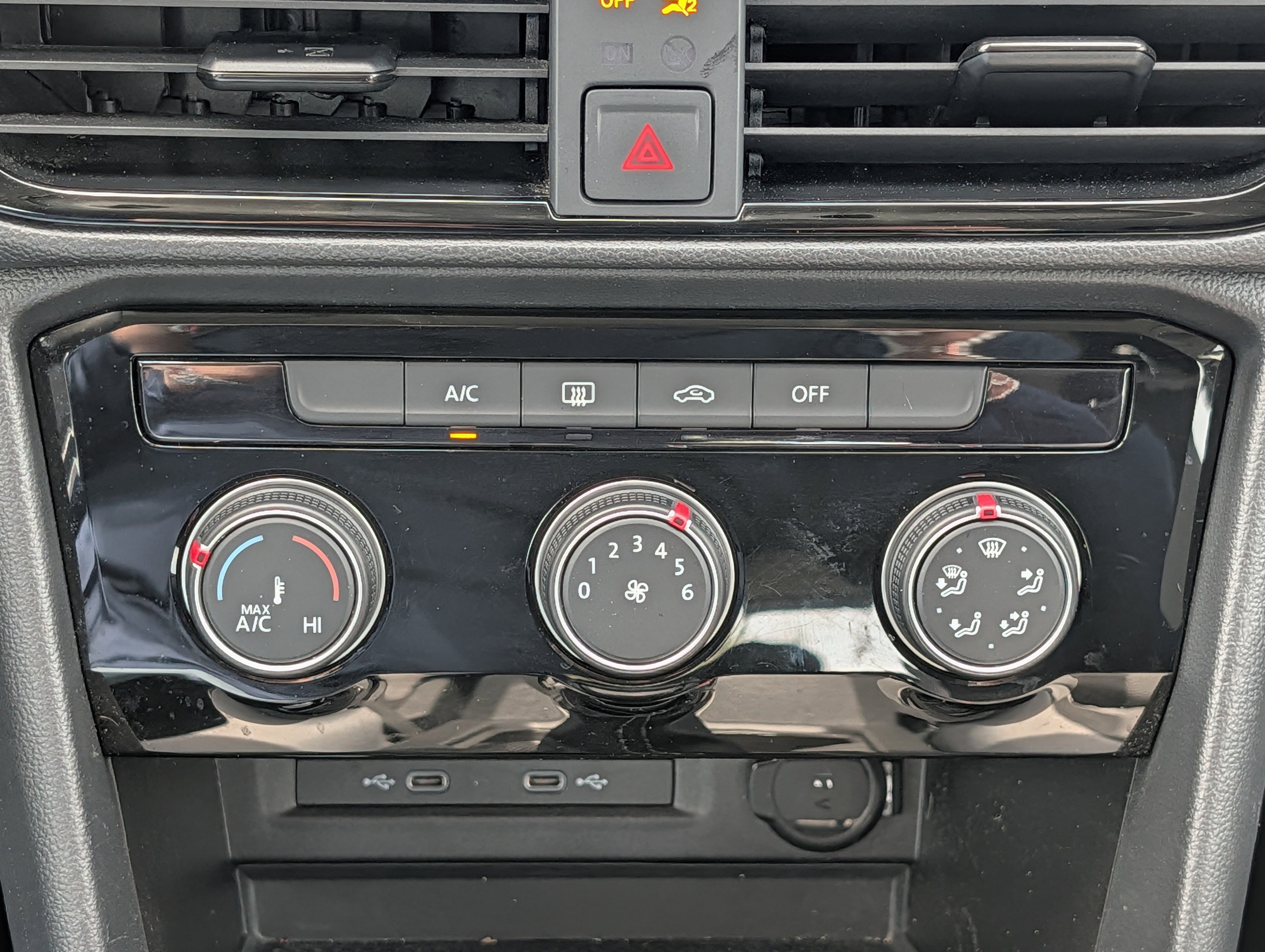 Certified 2023 Volkswagen Taos S image 31