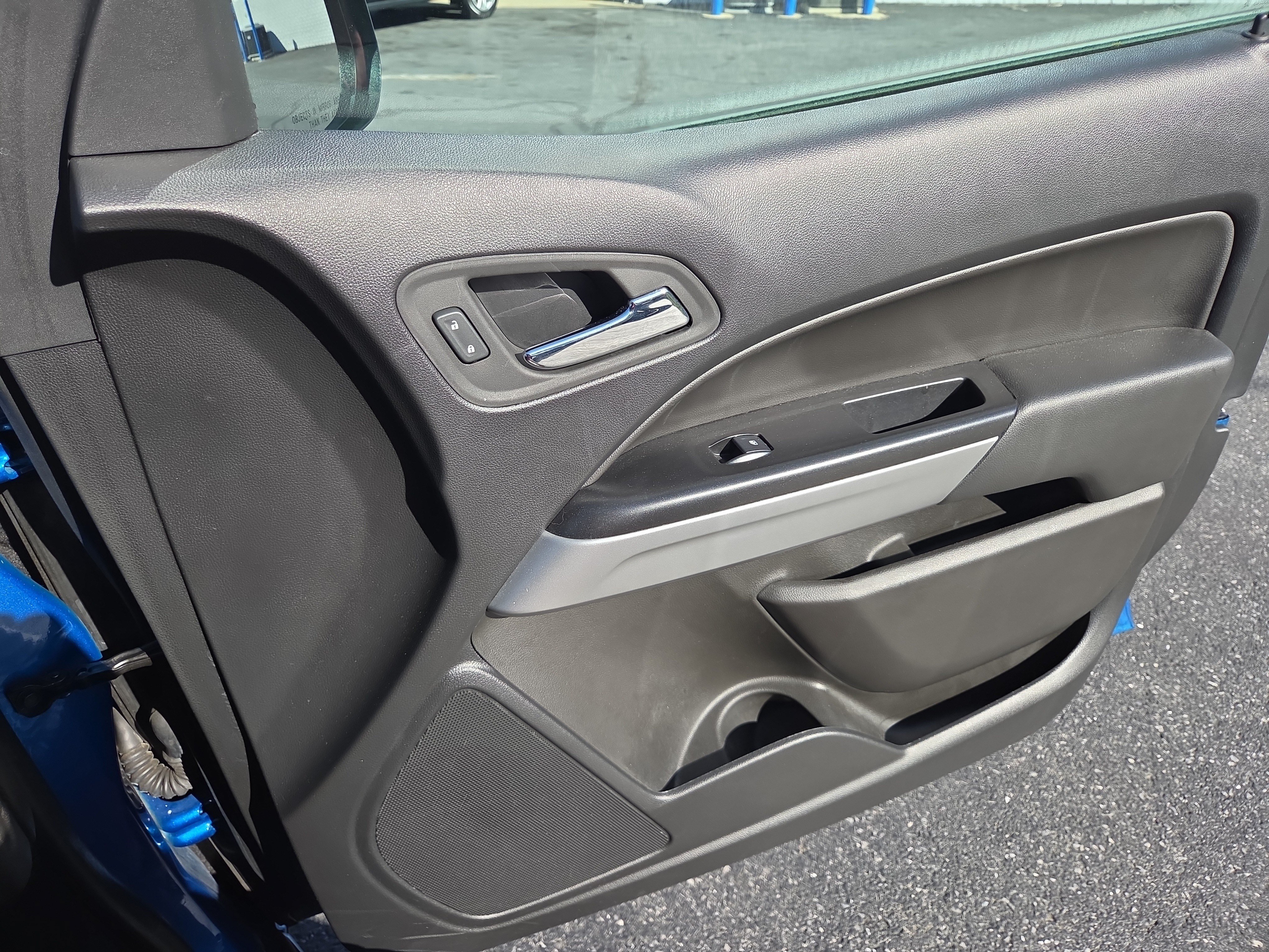 Used 2022 Chevrolet Colorado LT w/ Safety Package AWD/4WD image 18
