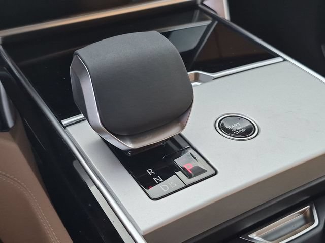 New 2026 Land Rover Range Rover SE AWD/4WD image 9