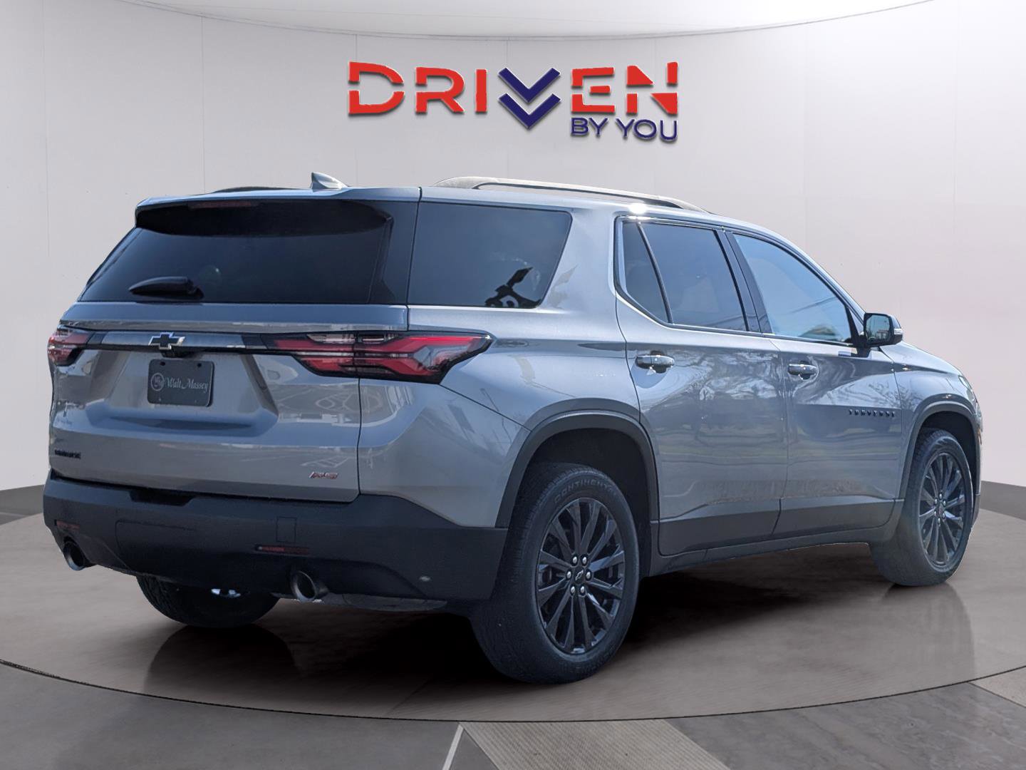 Used 2023 Chevrolet Traverse RS image 5