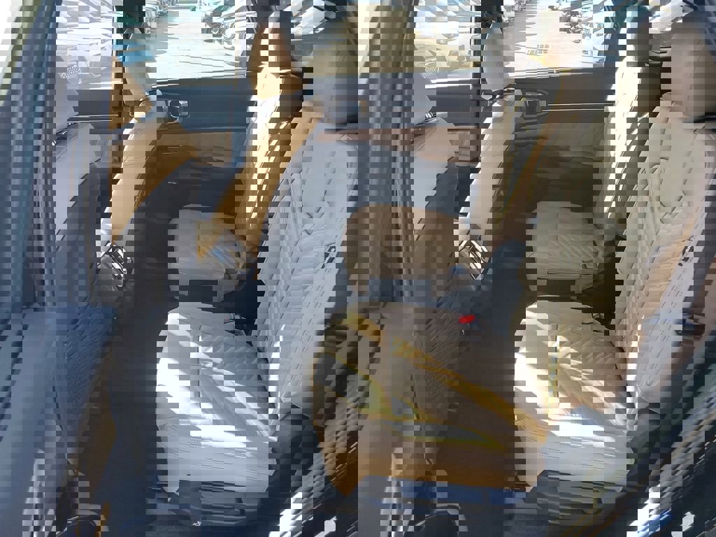 New 2026 Kia Sorento SX Prestige w/ Olive Brown Leather Package image 16