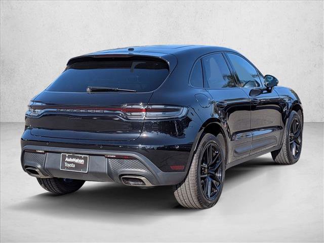 Used 2022 Porsche Macan AWD/4WD image 5